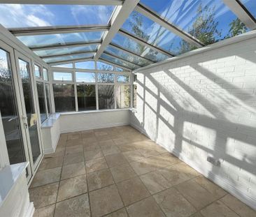 3 bedroom semi-detached house to rent - Photo 3