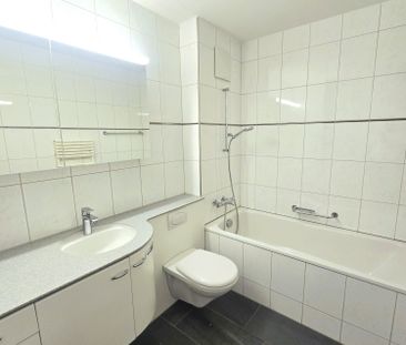 Traumhafte 3.5-Zimmerwohnung im schönen Lindenhof in Wettingen - Photo 4