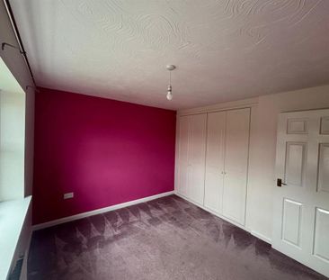 4 bedroom detached house to rent - Photo 4