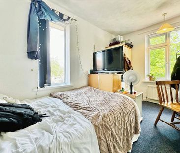 6 bedroom semi-detached house to rent - Photo 5