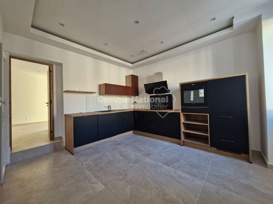 Appartement T2 de 32.60m² à MIRAMAS, - Photo 1