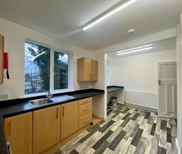 4 bedroom terraced house to rent - Photo 3
