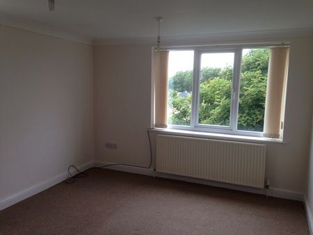 2 Bedroom Flat for Rent in Bloomfield rd , South shore , Blackpool, Fy - Photo 4