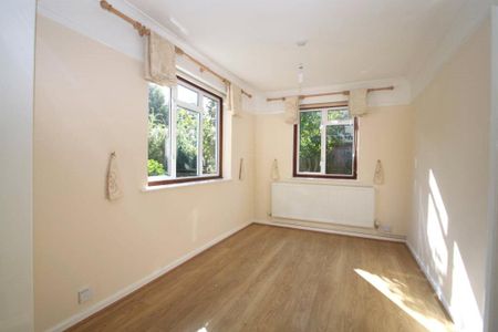 3 bedroom bungalow to rent - Photo 3