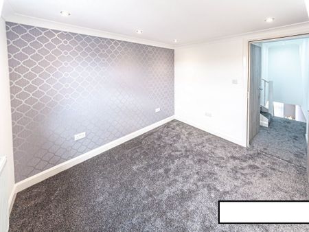 Room in a Shared Flat, Stanley Road, E12 - Photo 4