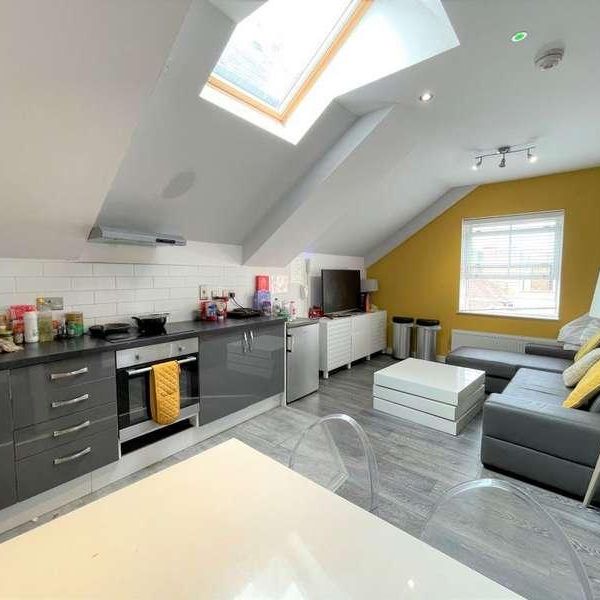 Ft, Priestgate, Peterborough, PE1 - Photo 1