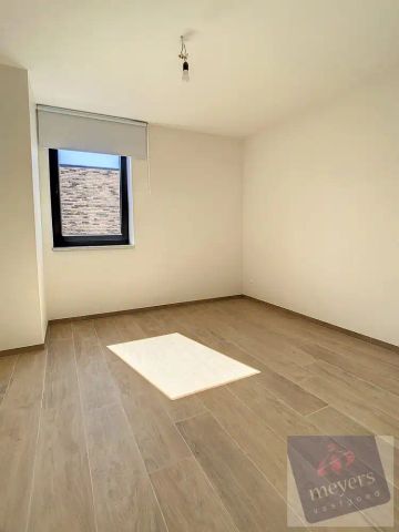 Recent en energiezuinige halfopen woning op toplocatie in Zonhoven - Photo 2