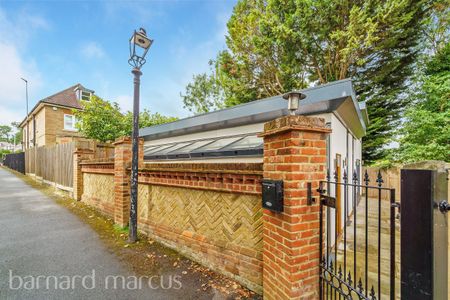 Corkran Road, SURBITON - Photo 5