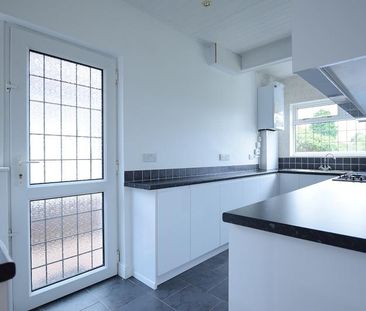 3 bedroom detached house to rent - Photo 3