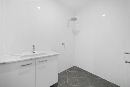 2 Bedroom Unit in convenient location - Photo 4