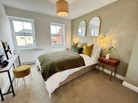 4 bedroom semi-detached house to rent - Photo 3