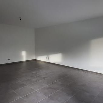 Appartement te huur - Photo 1