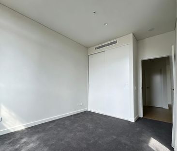 Brand-New 2-Bedroom Apartment with Oversized Study | 250m to Light Rail & Walk to UNSW - Photo 2