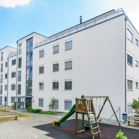 Generous and modern family apartment in Niederhasli - Photo 3