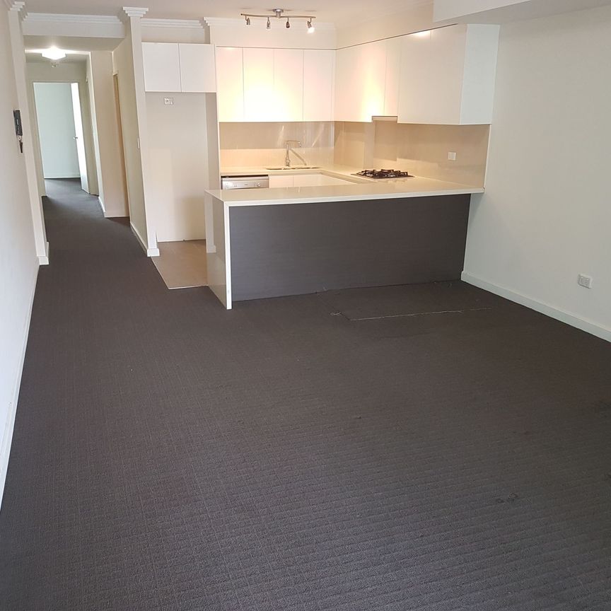 Modern, Spacious and Convenience - Photo 1