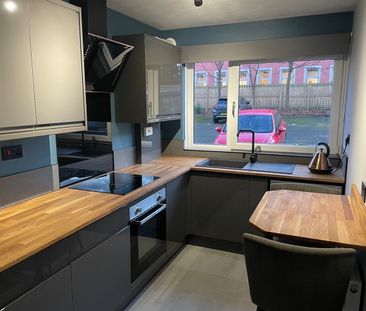 1 Bed Flat, West Winnelstrae, EH5 - Photo 5