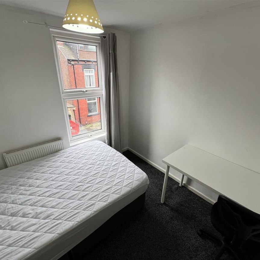 Thornville View, Hyde Park, LS6 1JP, Leeds - Photo 1