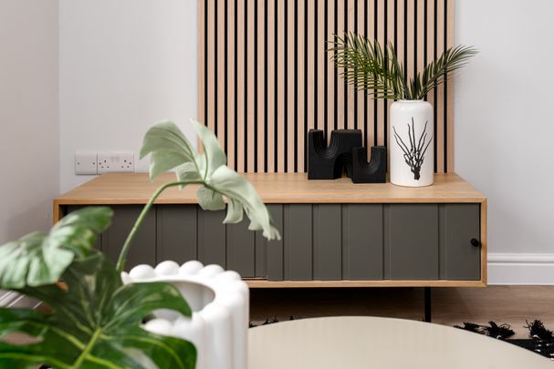 Park Street Room 2 - Photo 1