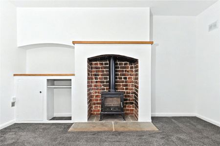3 Council House, Croxton - Photo 2