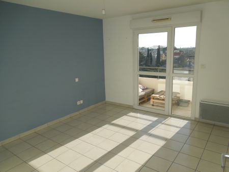 Location Appartement 2 pièces 46m² MONTPELLIER 34090 - Photo 2