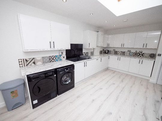 7 bedroom house to rent - Photo 1