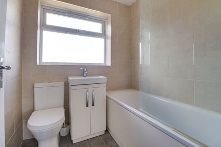 Hazelwood Drive, St. Albans, Hertfordshire, AL4 0UY - Photo 4