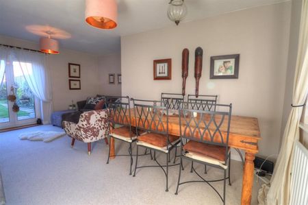 3 BED Terraced House To rent - Photo 4