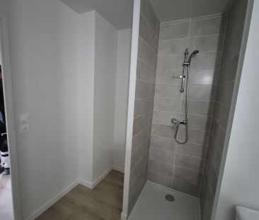 Location Appartement 2 pièces 41m² LINSELLES 59126 - Photo 5