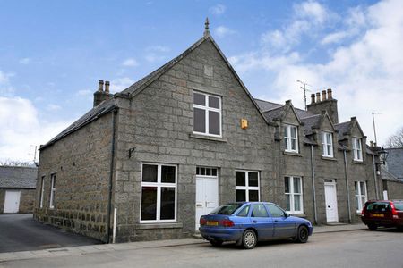 First Floor Flat, 21 The Square, AB34 4TX, Aboyne - Photo 3