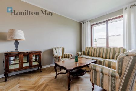 Przestronne, świeżo wyremontowane mieszkanie z dużym tarasem i balkonem - Photo 3