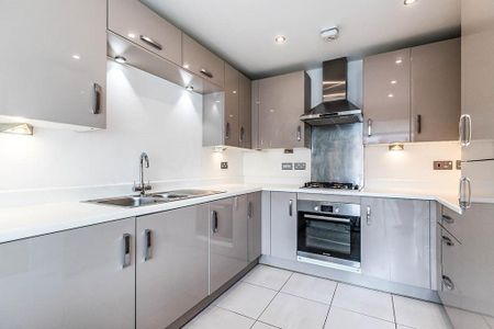 3 bedroom terraced house to rent - Photo 5