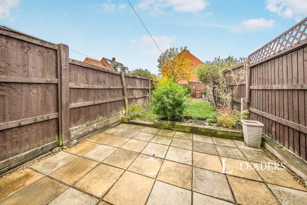 2 bedroom house to rent Bramford Road, IP1 - Photo 1