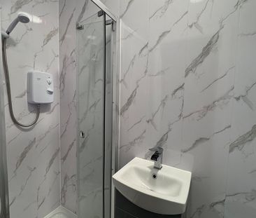 Studio Flat, Radstock Road, RG1 - Photo 4