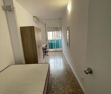 Travessera de Gràcia, Barcelona, Catalonia 08027 - Photo 6