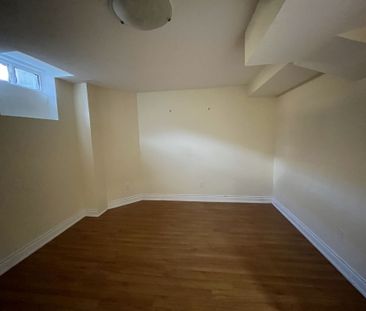 For Lease - 3761 Partition Road Unit# Basement, Mississauga, Ontario - Photo 2