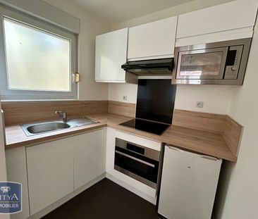 Location Appartement 2 pièces 33m² LA MADELEINE 59110 - Photo 1