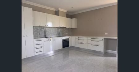 SPACIOUS 2 BEDROOM GRANNY FLAT - Photo 4