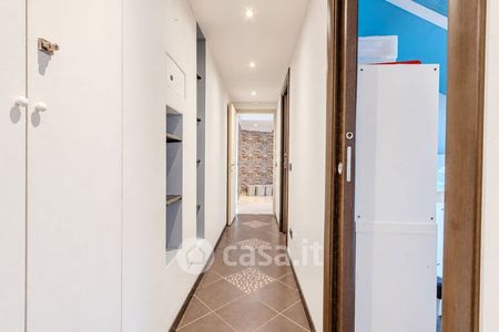 Quadrilocale in Affitto in Via Sebastiano Veniero 30 a Milano - Photo 4