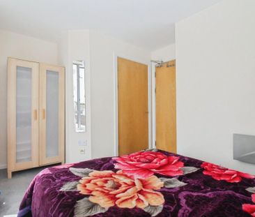 2 bedroom property to rent - Photo 4