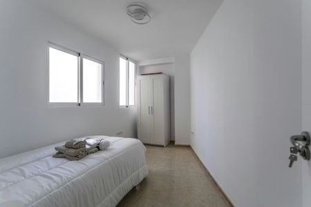 Carrer del Poeta Mas i Ros, Valencia, Valencian Community 46022 - Photo 4