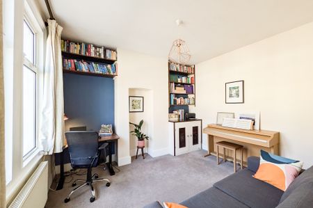 Merritt Road, London, SE4 - Photo 2