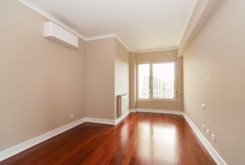 Apartamento T4 em Lisboa