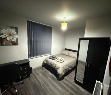 5 bedroom terraced house to rent - Photo 4