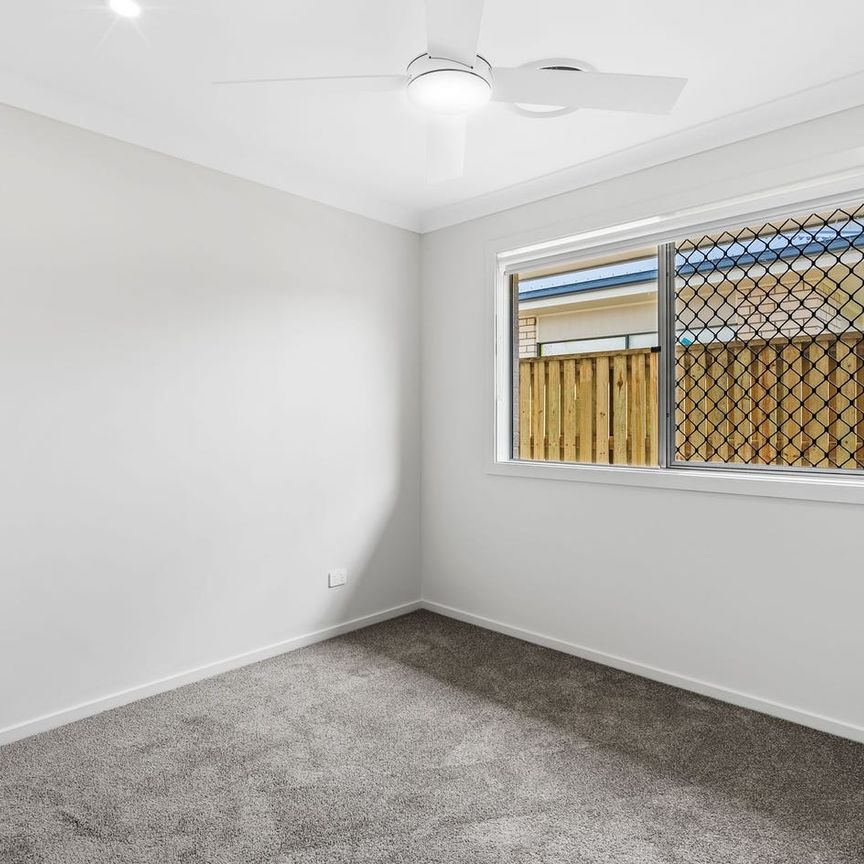 Family Home in Pumicestone Pocket - Photo 1