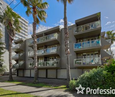 7/340 Beaconsfield Parade, St Kilda West VIC 3182 - Photo 2