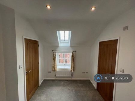 2 bedroom detached house to rent - Photo 2