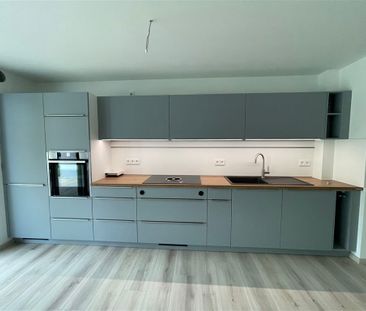 Exklusive Erdgeschoss Wohnung mit Terrasse - Foto 4