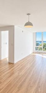 PENTHOUSE 5½ AVEC VUE SUR LE FLEUVE À LOUER À LASALLE - Photo 3