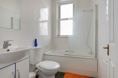 2 Bedroom Flat To Let - Photo 3