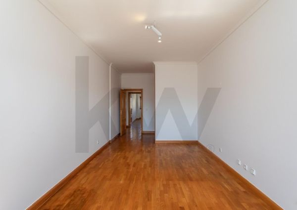 Apartamento T4 em Lisboa